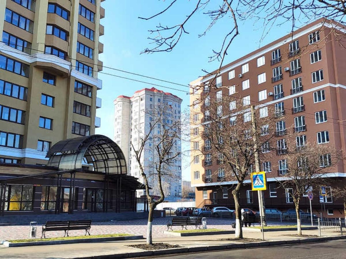 Мелодия Прованса В Старом Центре Harkiv Dış mekan fotoğraf
